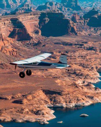 fly over canyons by taking our private pilot training courses